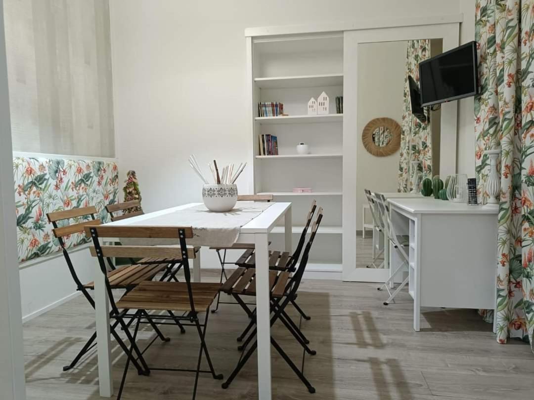 Domusmadre Apartment Naples Luaran gambar