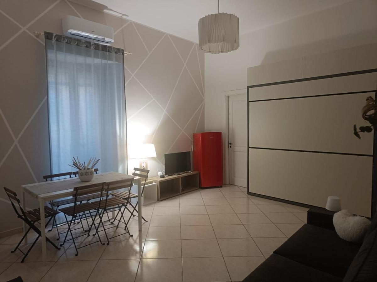 Domusmadre Apartment Naples Luaran gambar