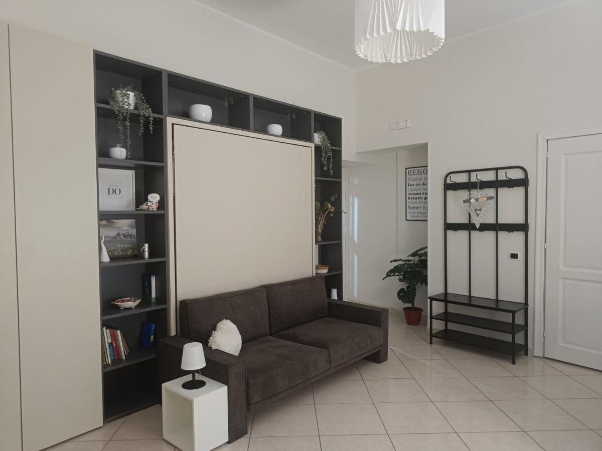 Domusmadre Apartment Naples Luaran gambar